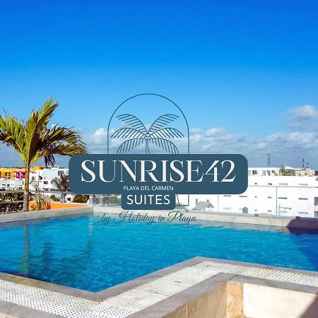 Sunrise 42 Suites By Holiday In Playa Плая дел Кармен Екстериор снимка