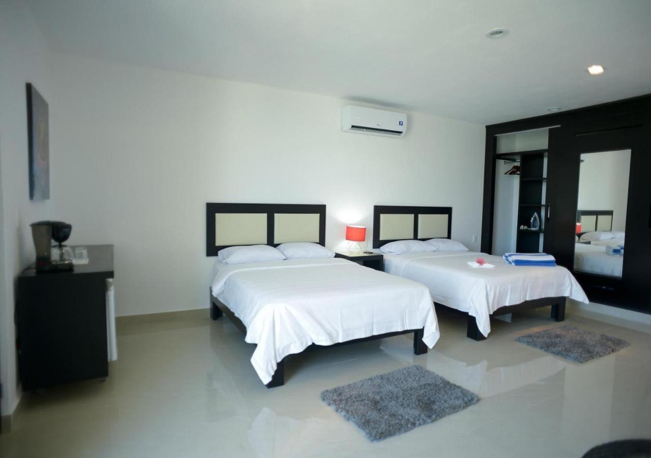 Sunrise 42 Suites By Holiday In Playa Плая дел Кармен Екстериор снимка